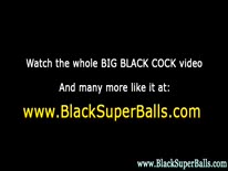 Скриншот 5 для видео Жопастая блондинка в шоке от гигантского черного болта