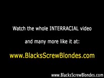 Скриншот 5 для видео Дырку стройной девушки проткнули огромым черным болтом