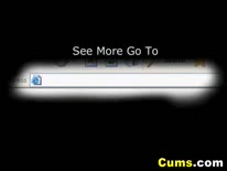 Скриншот 5 для видео Пухлая девка с большими сиськами страстно мастурбирует перед веб камерой