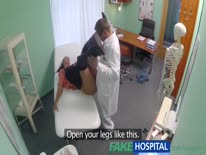 Скриншот 3 для видео Похотливый доктор уложил пациентку на кушетку и устроил с ней порно